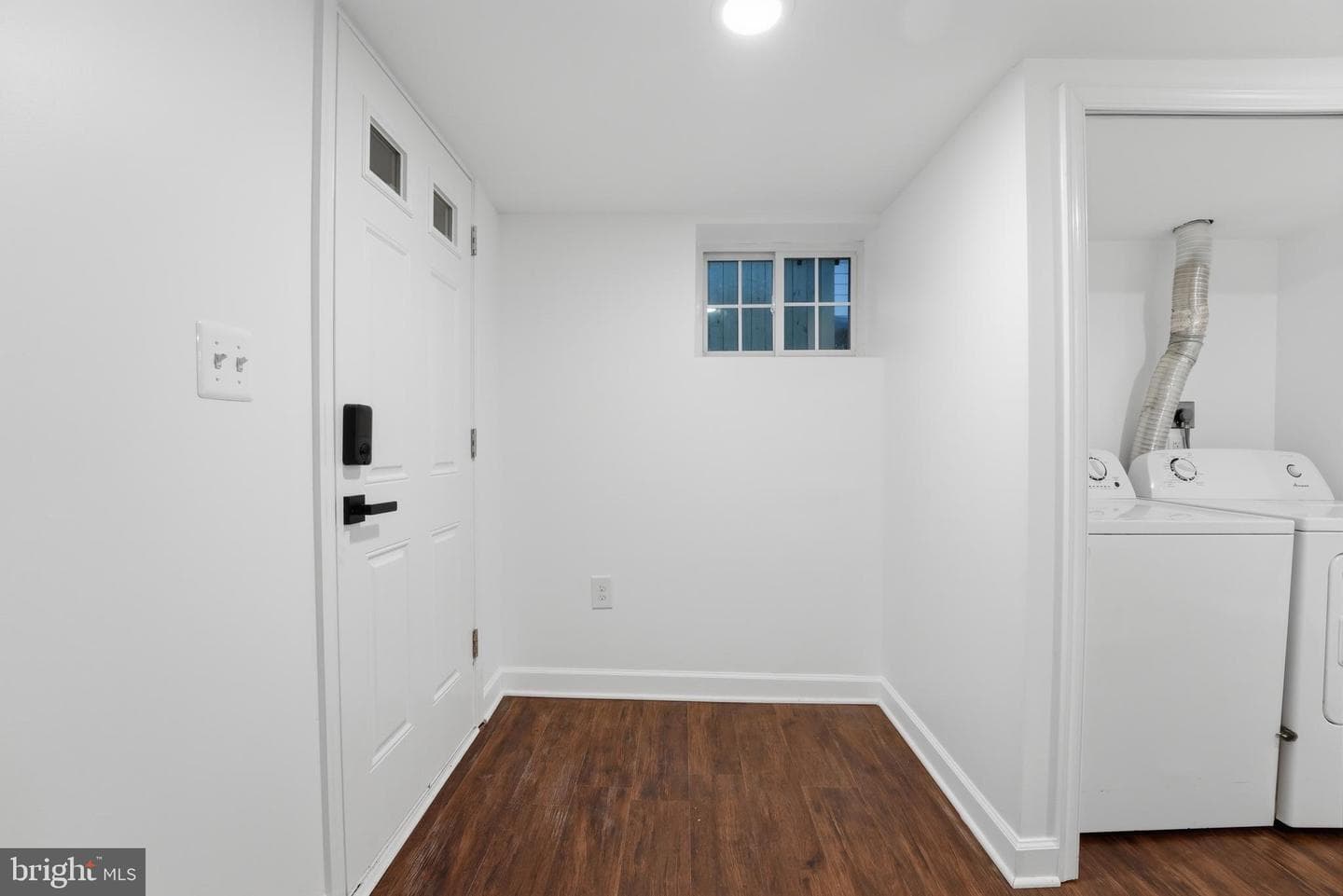 1126 Jansen Avenue photo 21