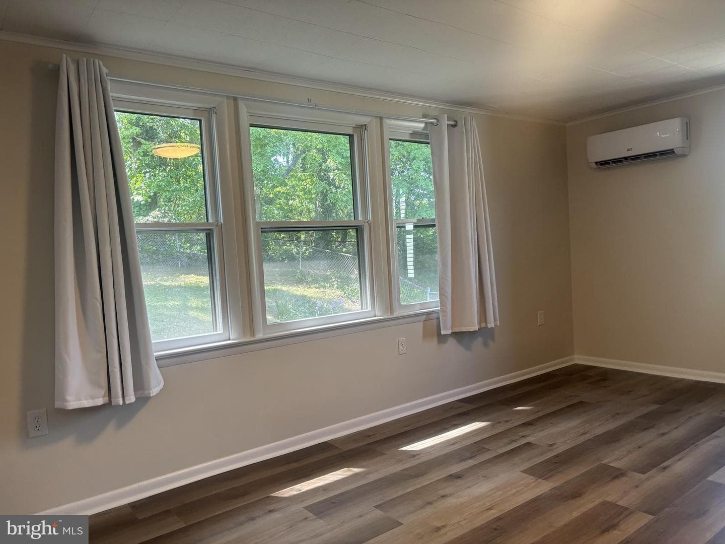 4714 Glenoak Road photo 14