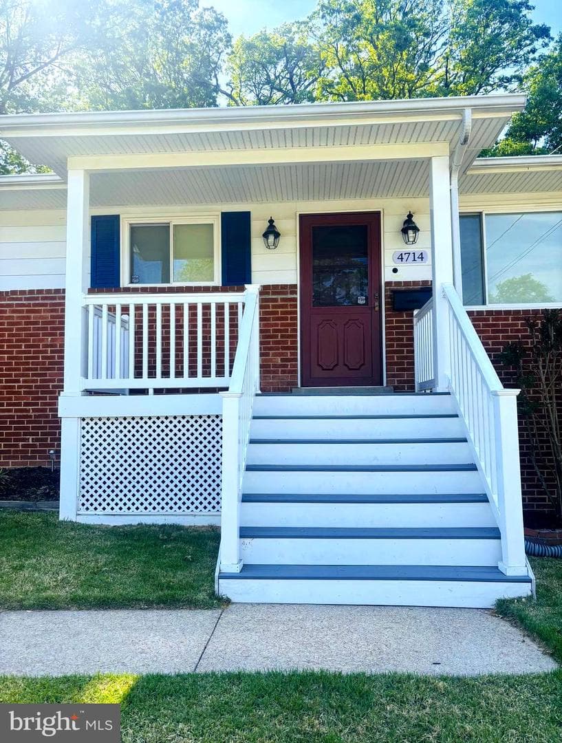 4714 Glenoak Road photo 3
