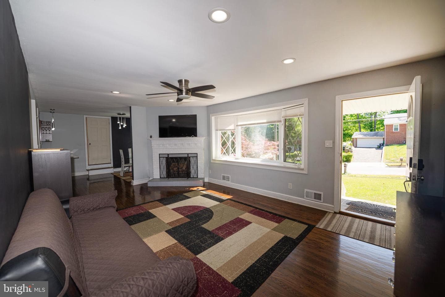 6201 Joyce Drive photo 8