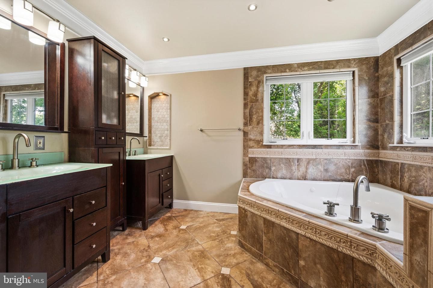 12104 Guinevere Place photo 25