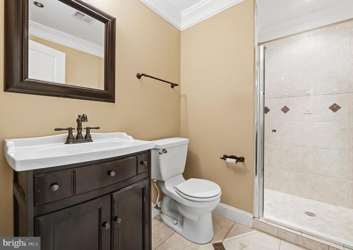 12104 Guinevere Place photo 37