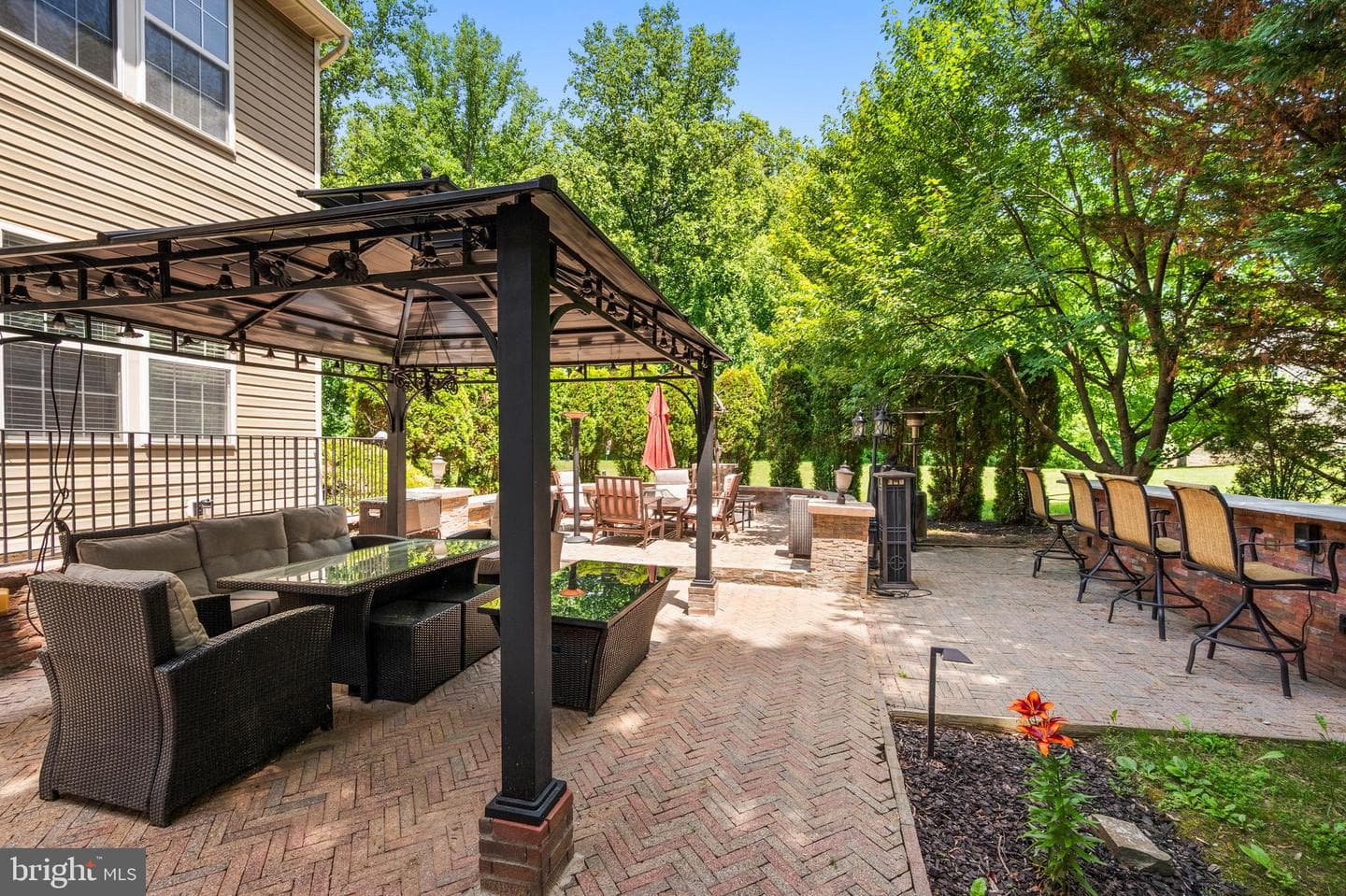 12104 Guinevere Place photo 39