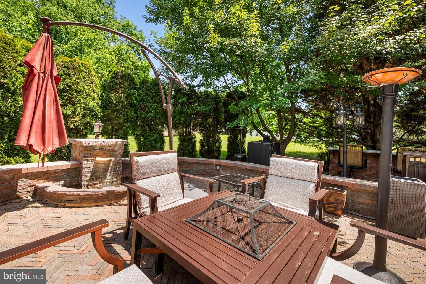 12104 Guinevere Place photo 41