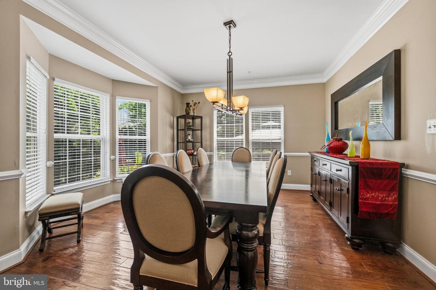 12104 Guinevere Place photo 6