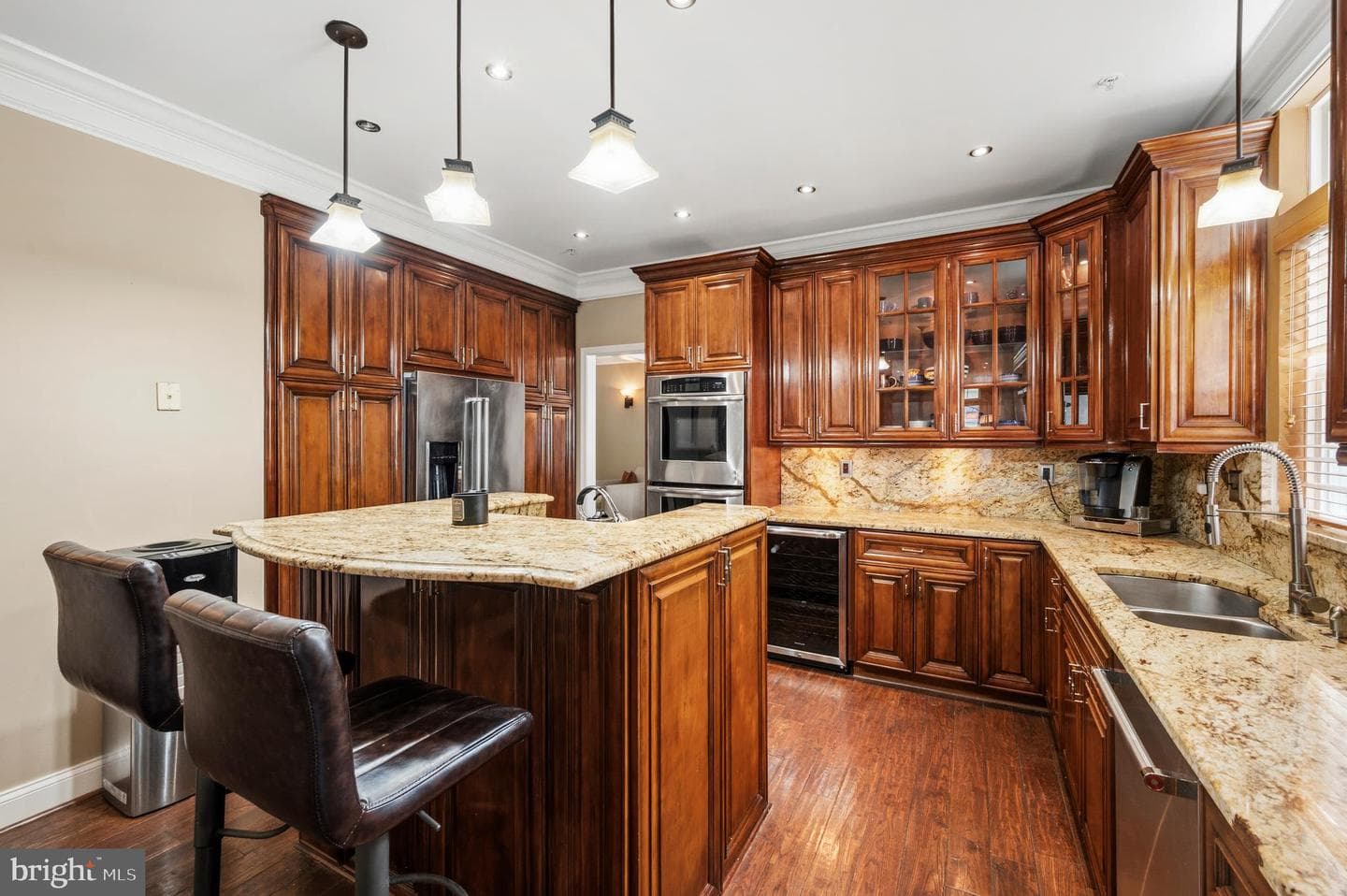 12104 Guinevere Place photo 8