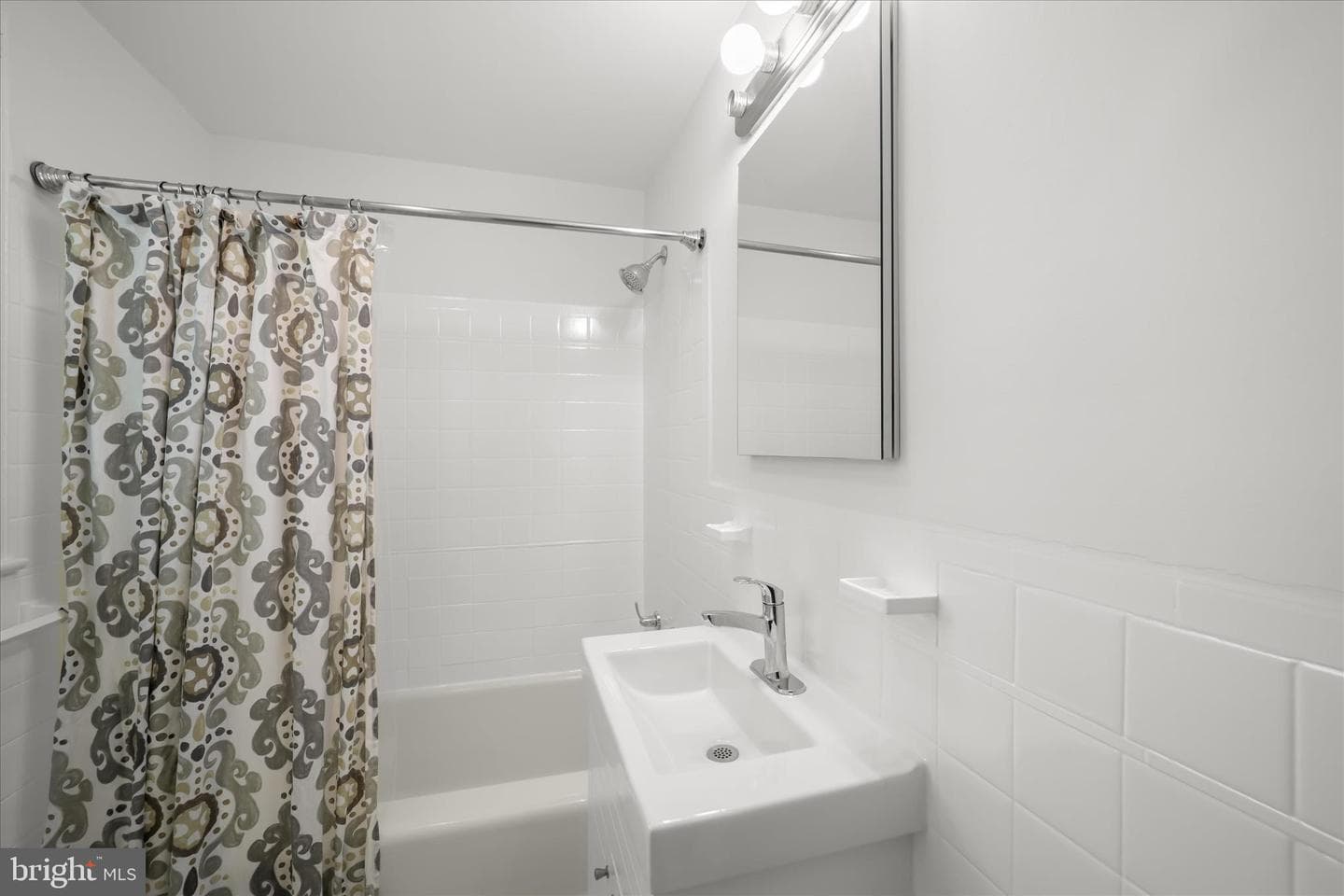4911 Ravenswood Road photo 22