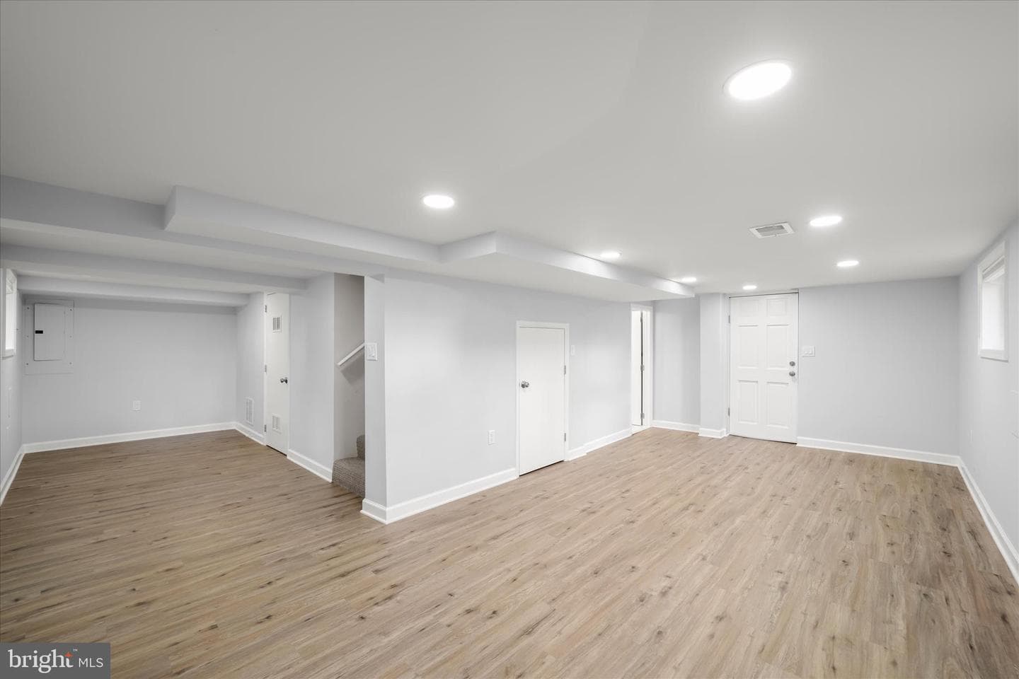 4911 Ravenswood Road photo 25