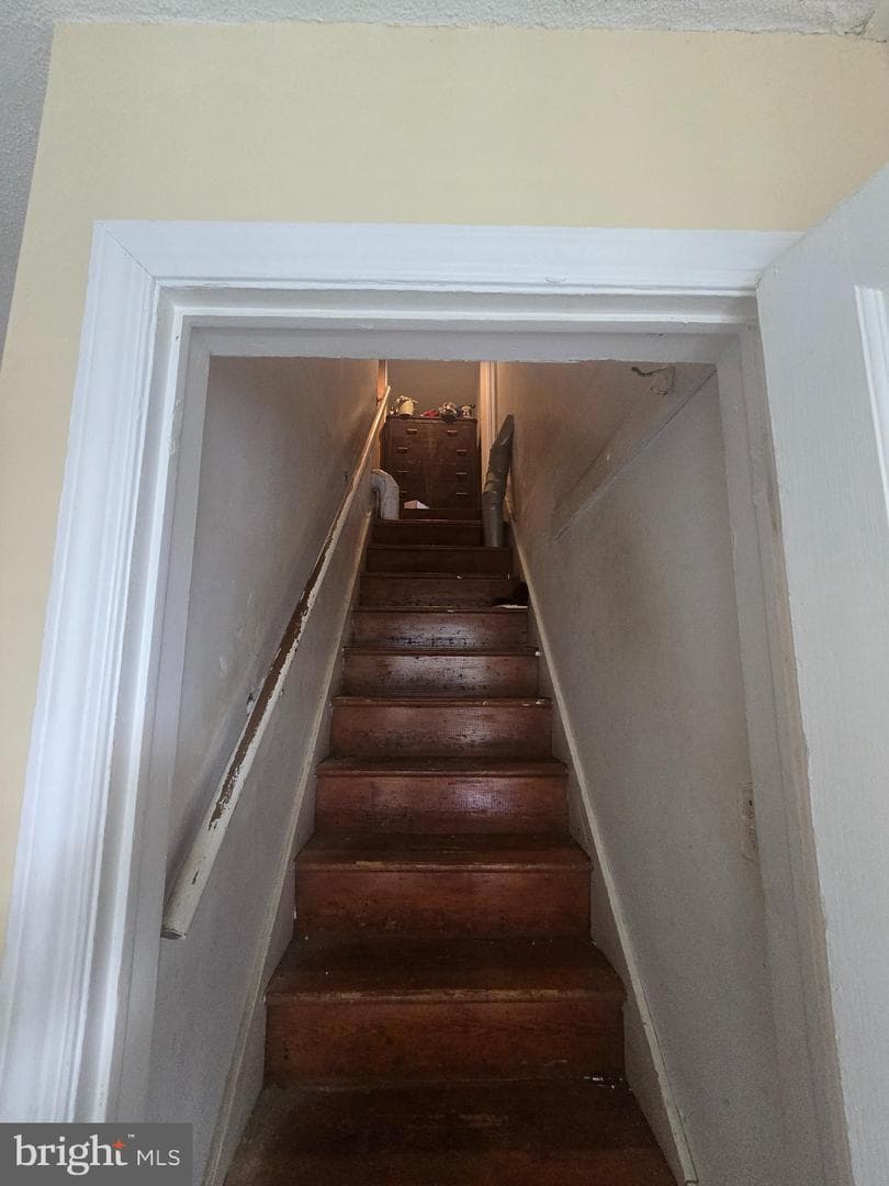 4106 Clark Street photo 11