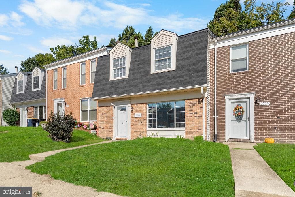 7714 Merrick Lane