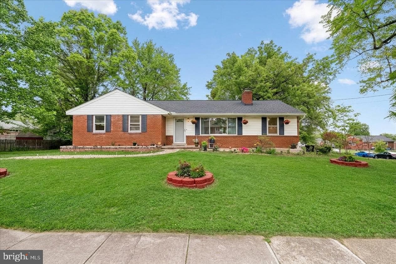 10909 Fleetwood Drive photo 1