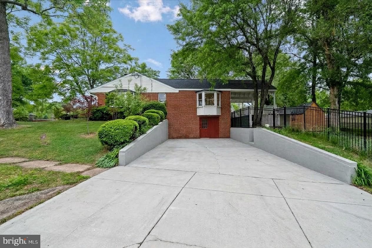 10909 Fleetwood Drive photo 30