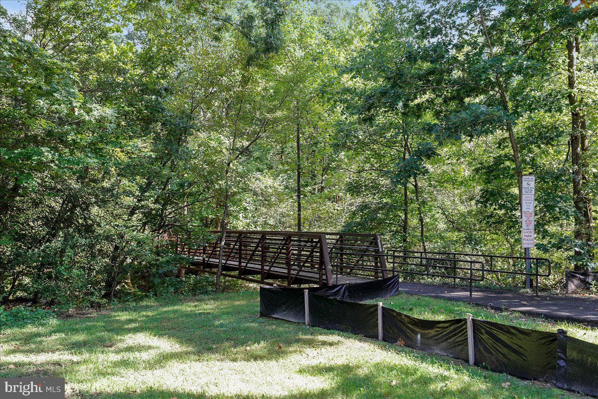 10909 Fleetwood Drive photo 33