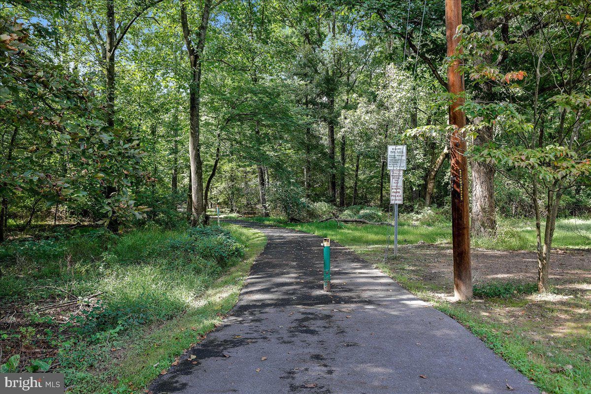 10909 Fleetwood Drive photo 34