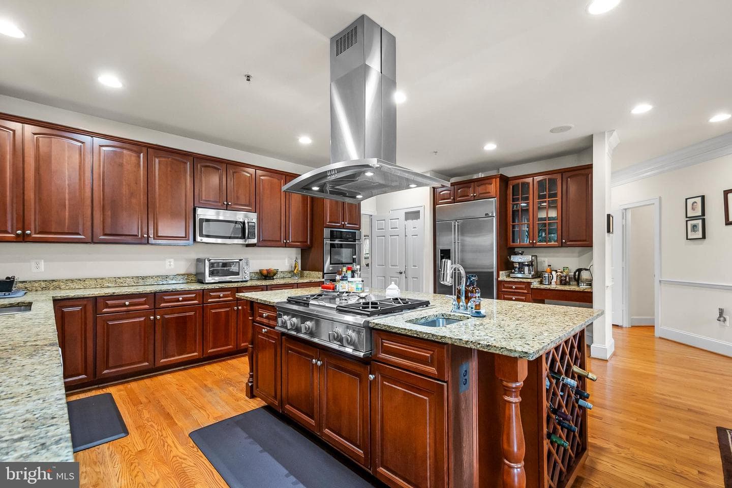 405 Stanwich Terrace photo 8