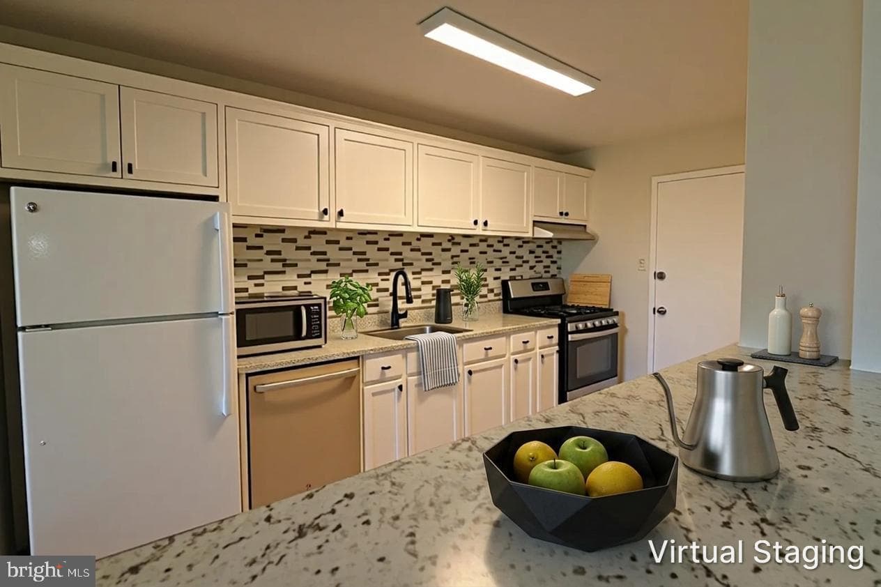 6100 Westchester Park Drive #516 photo 11