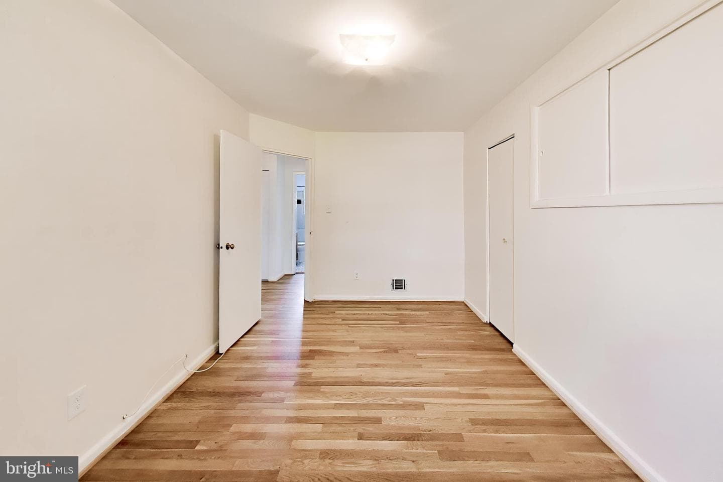 4206 Lyons St photo 18