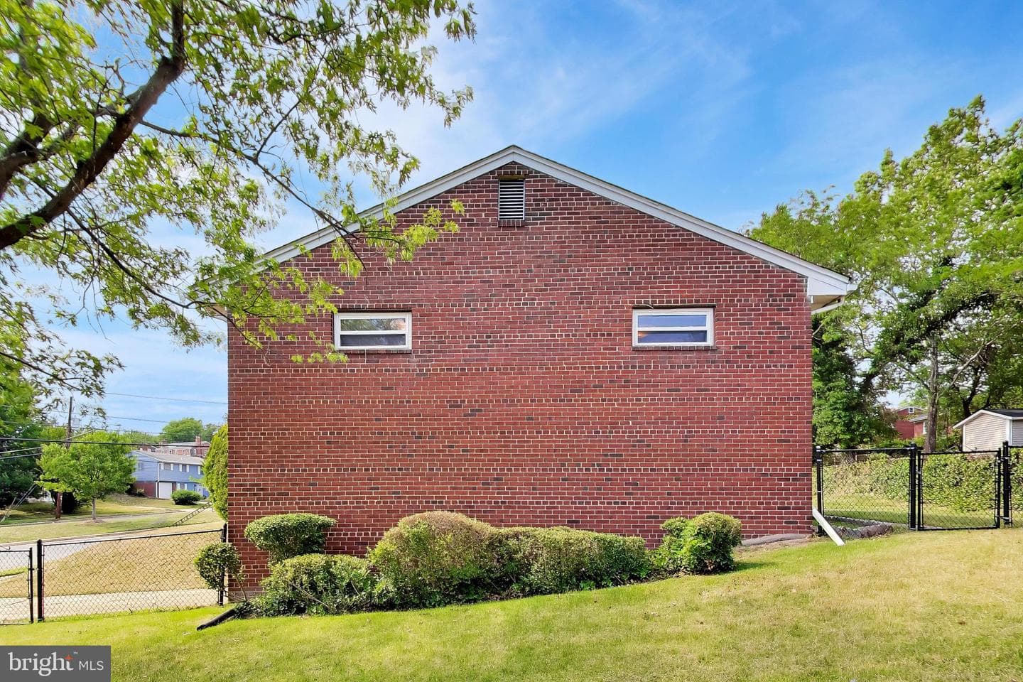 4206 Lyons St photo 29