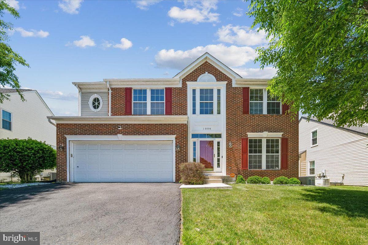 1004 Arbor Park Place photo 1