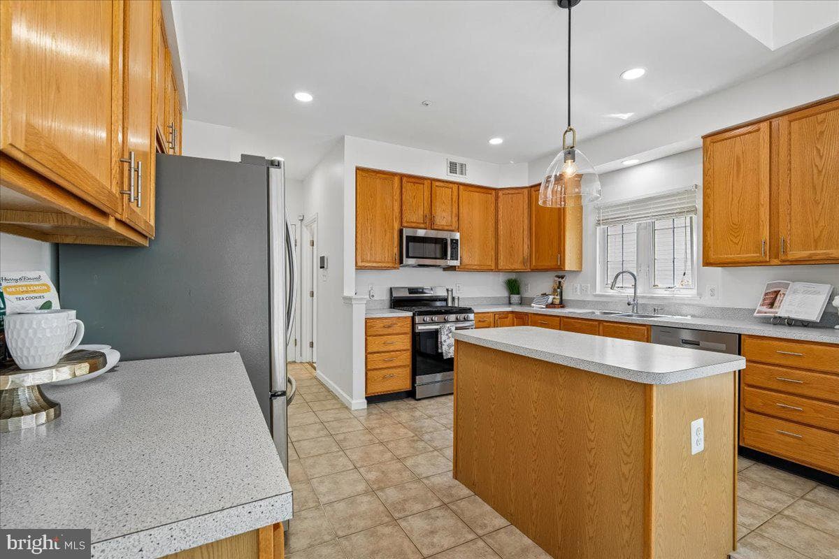 1004 Arbor Park Place photo 24
