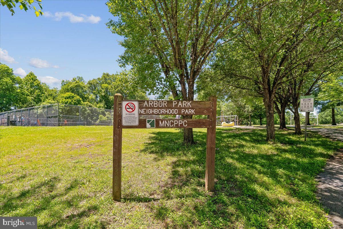 1004 Arbor Park Place photo 47