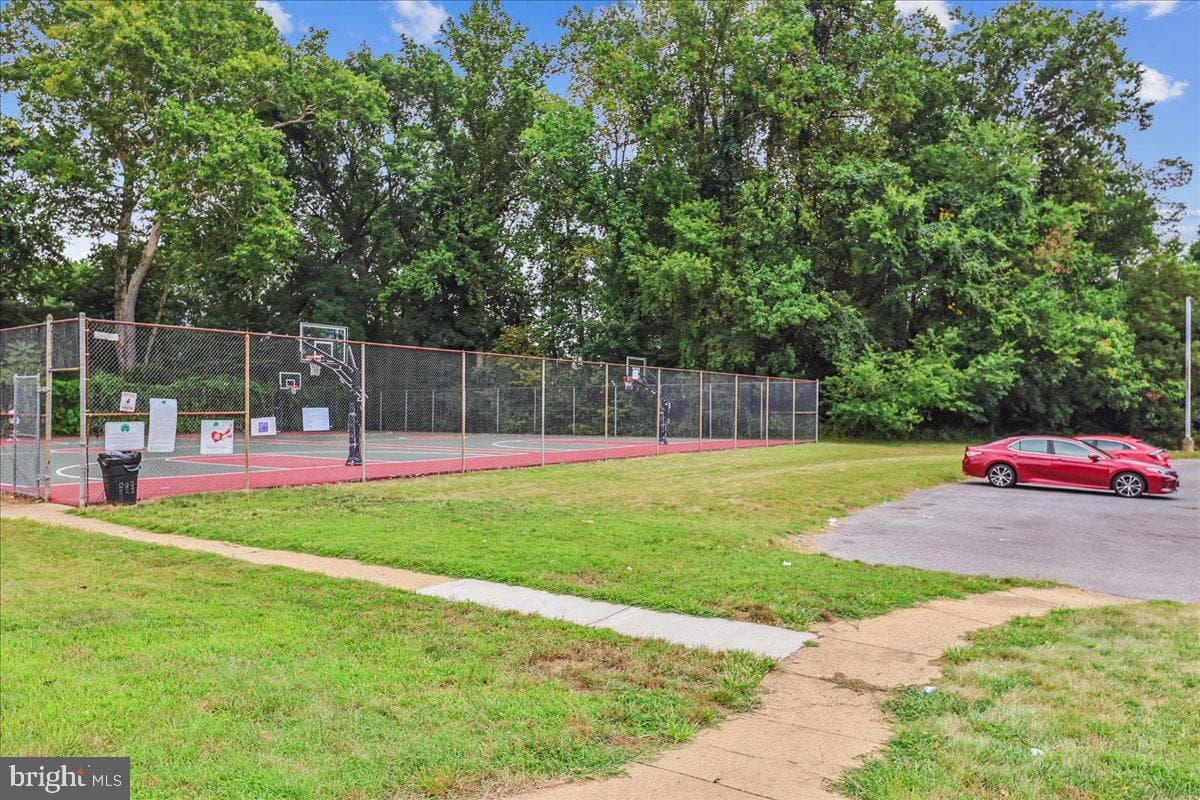 1004 Arbor Park Place photo 52