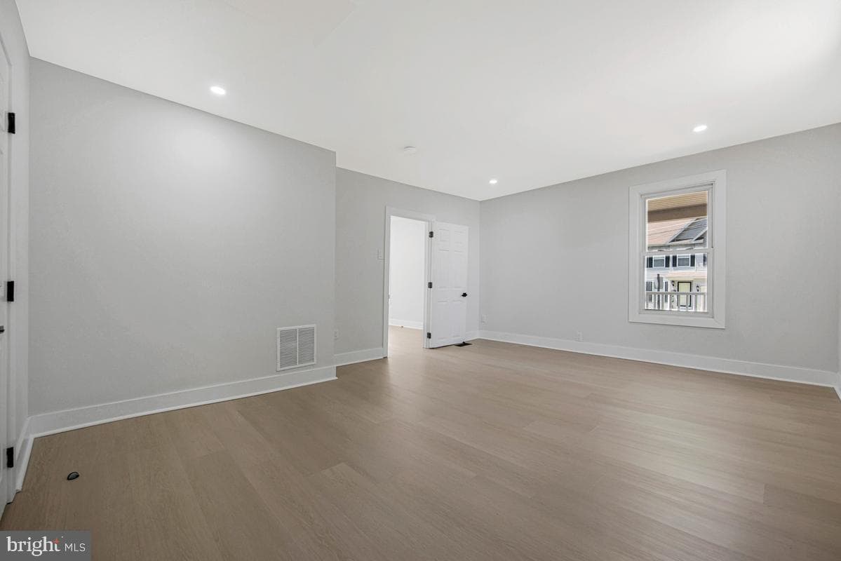 504 Balboa Avenue photo 16