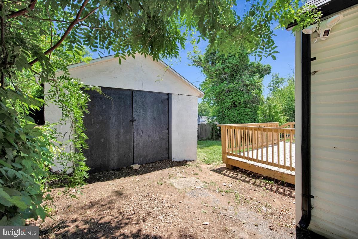 504 Balboa Avenue photo 34
