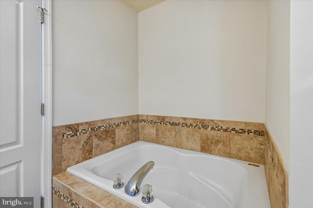 16420 Elysian Lane photo 23