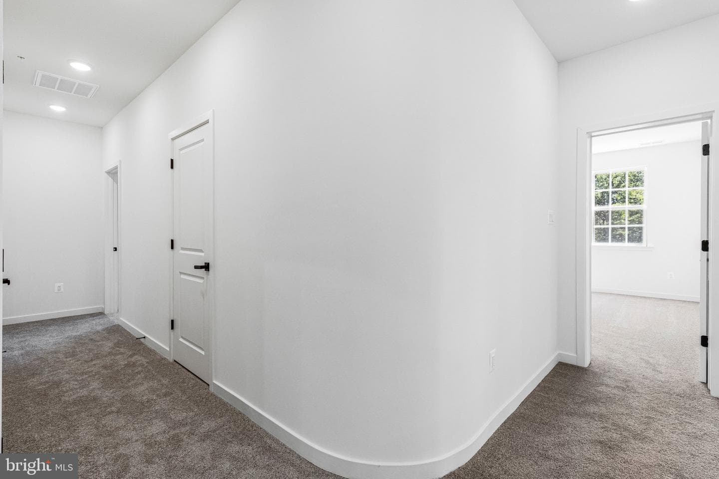 2007 Saint James Road photo 64