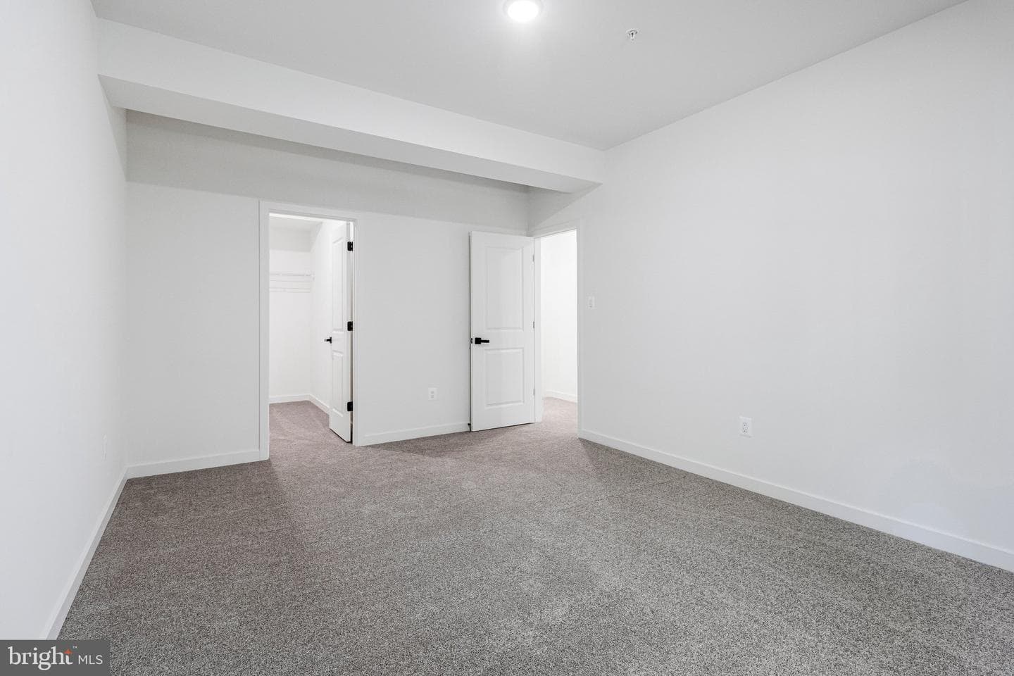 2007 Saint James Road photo 90