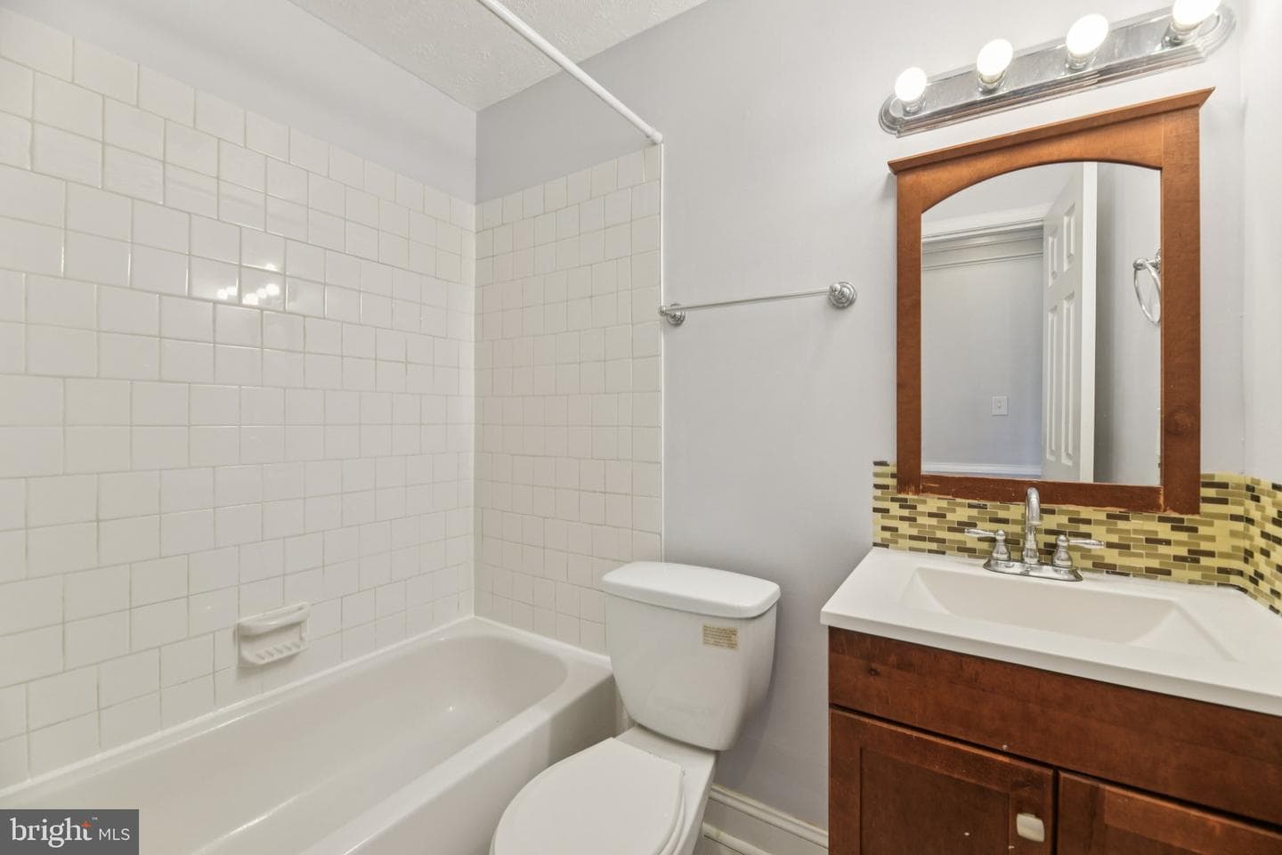 3019 Brodkin Avenue photo 45