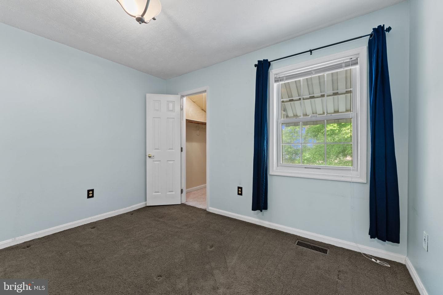 8914 Simeon Court photo 18