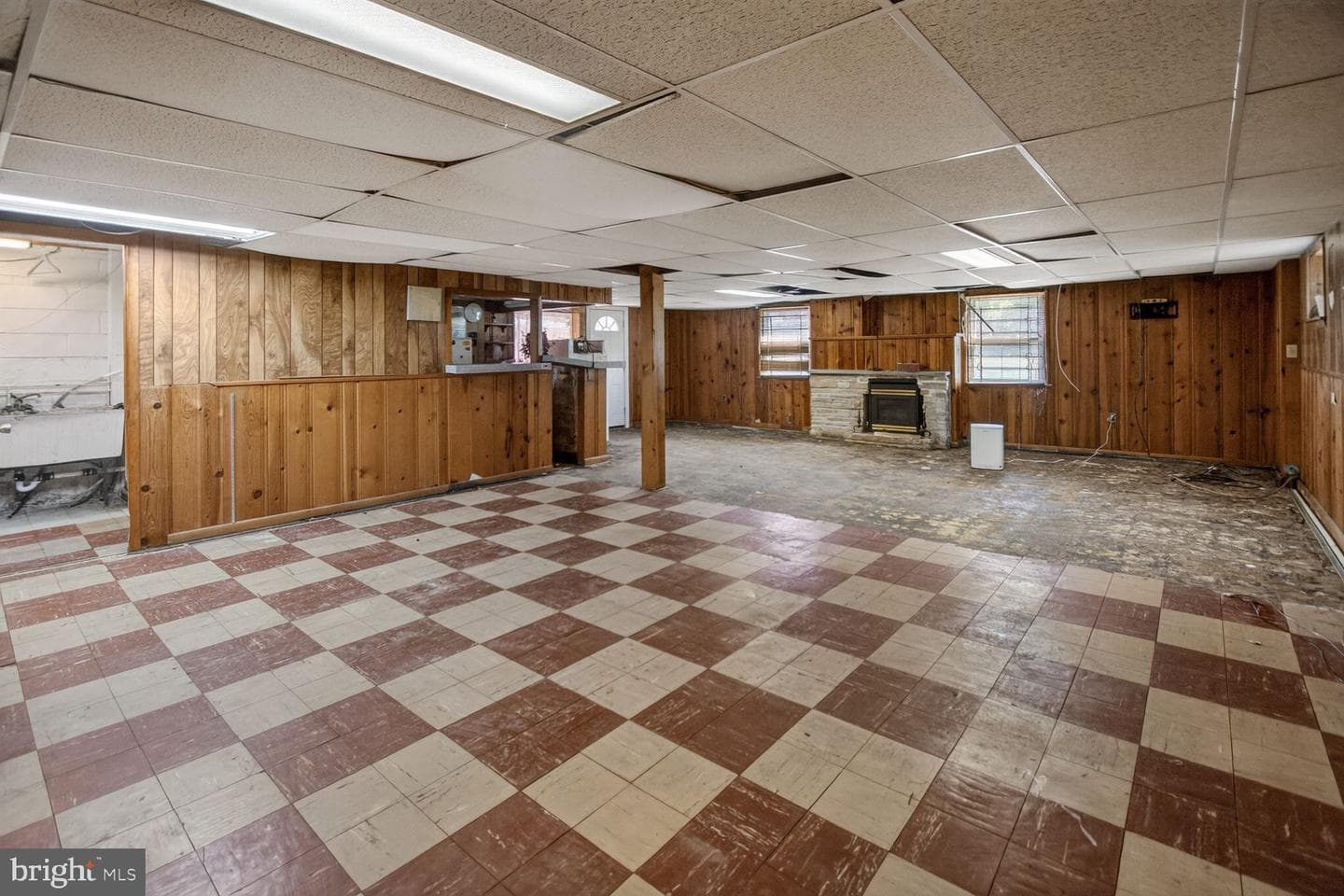 914 Linwood Street photo 14