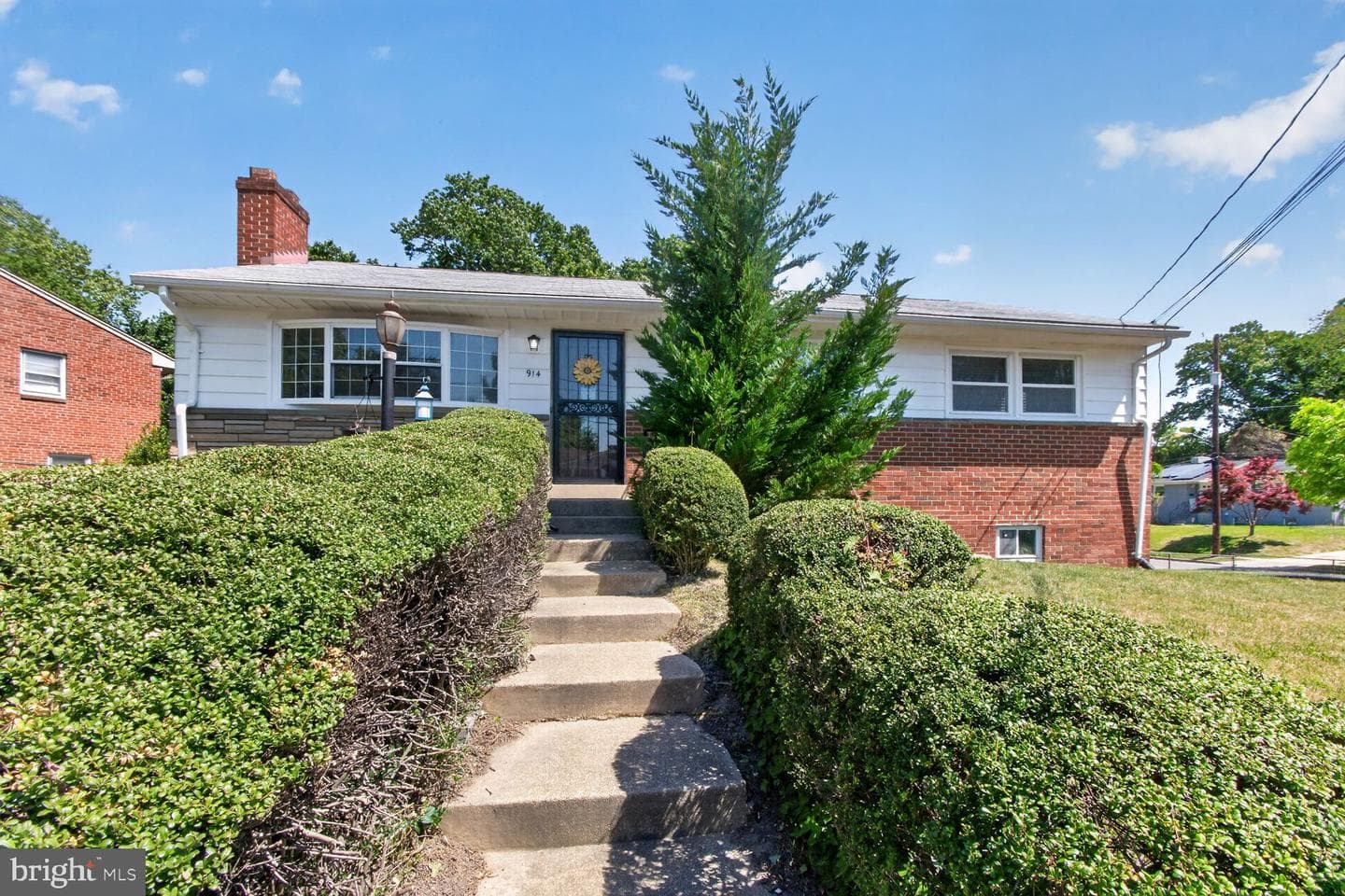 914 Linwood Street photo 17