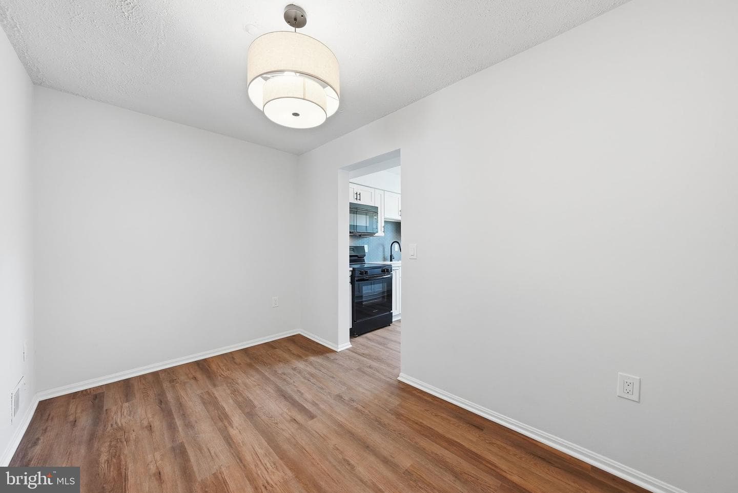 5515 K St photo 17