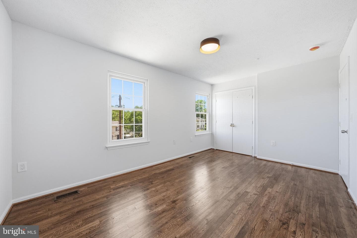 5515 K St photo 29