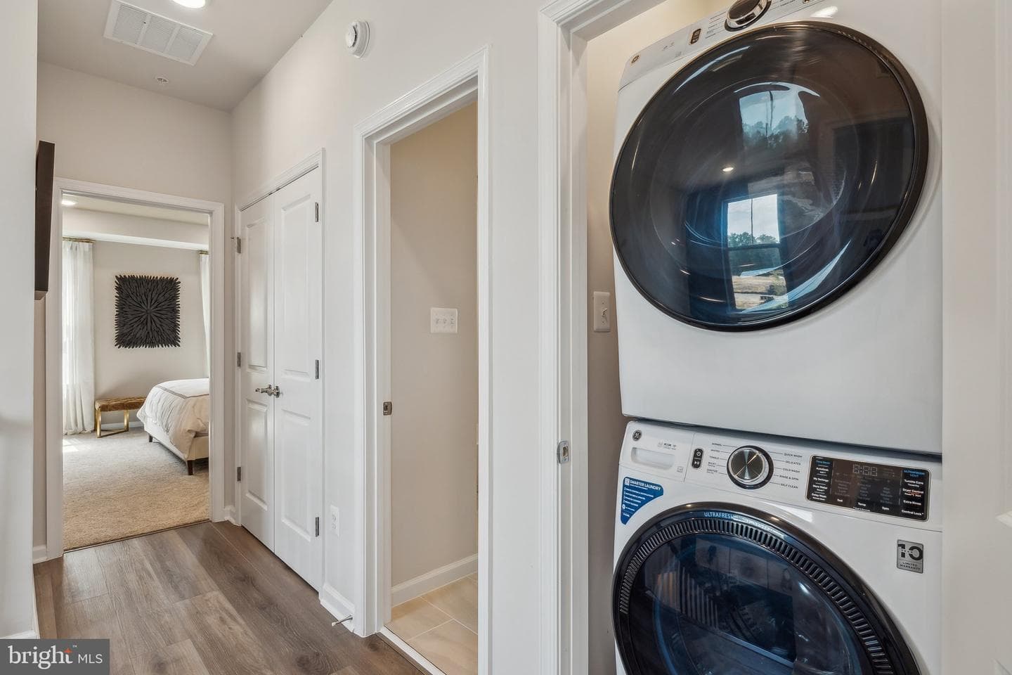 7041 Woodlands Green Road photo 25