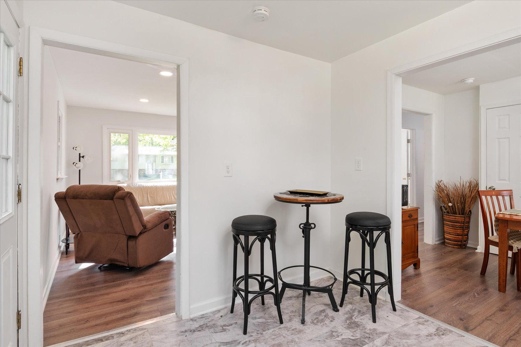 5526 Glen Avenue photo 9