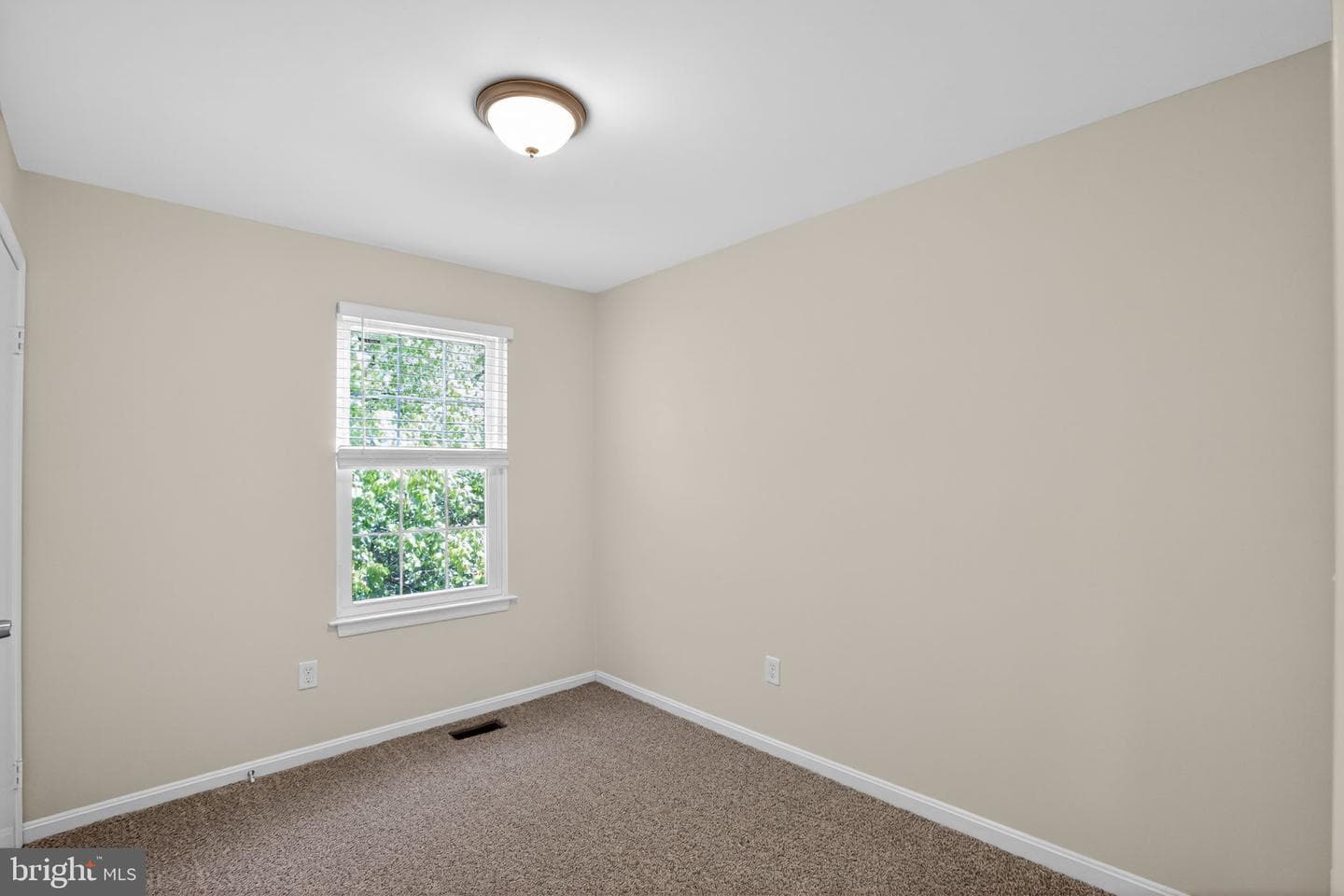 9510 Fox Run Drive photo 9