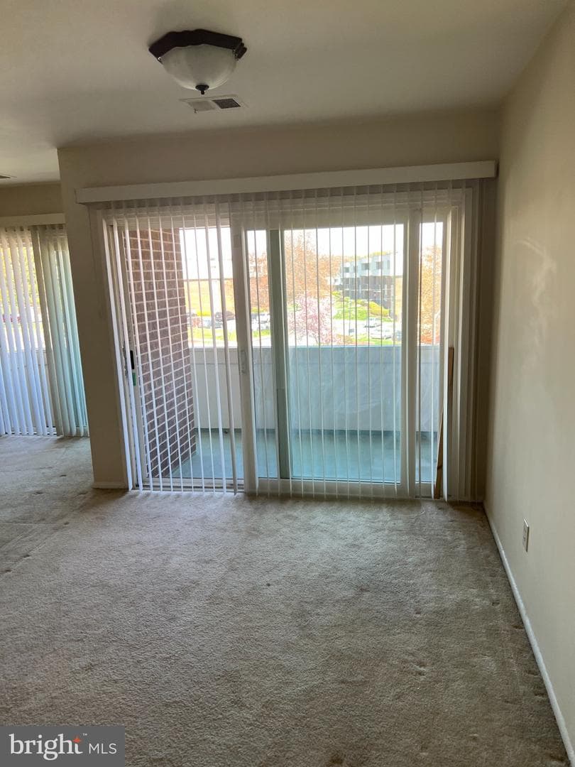 10239 Prince Place #26-301 photo 3