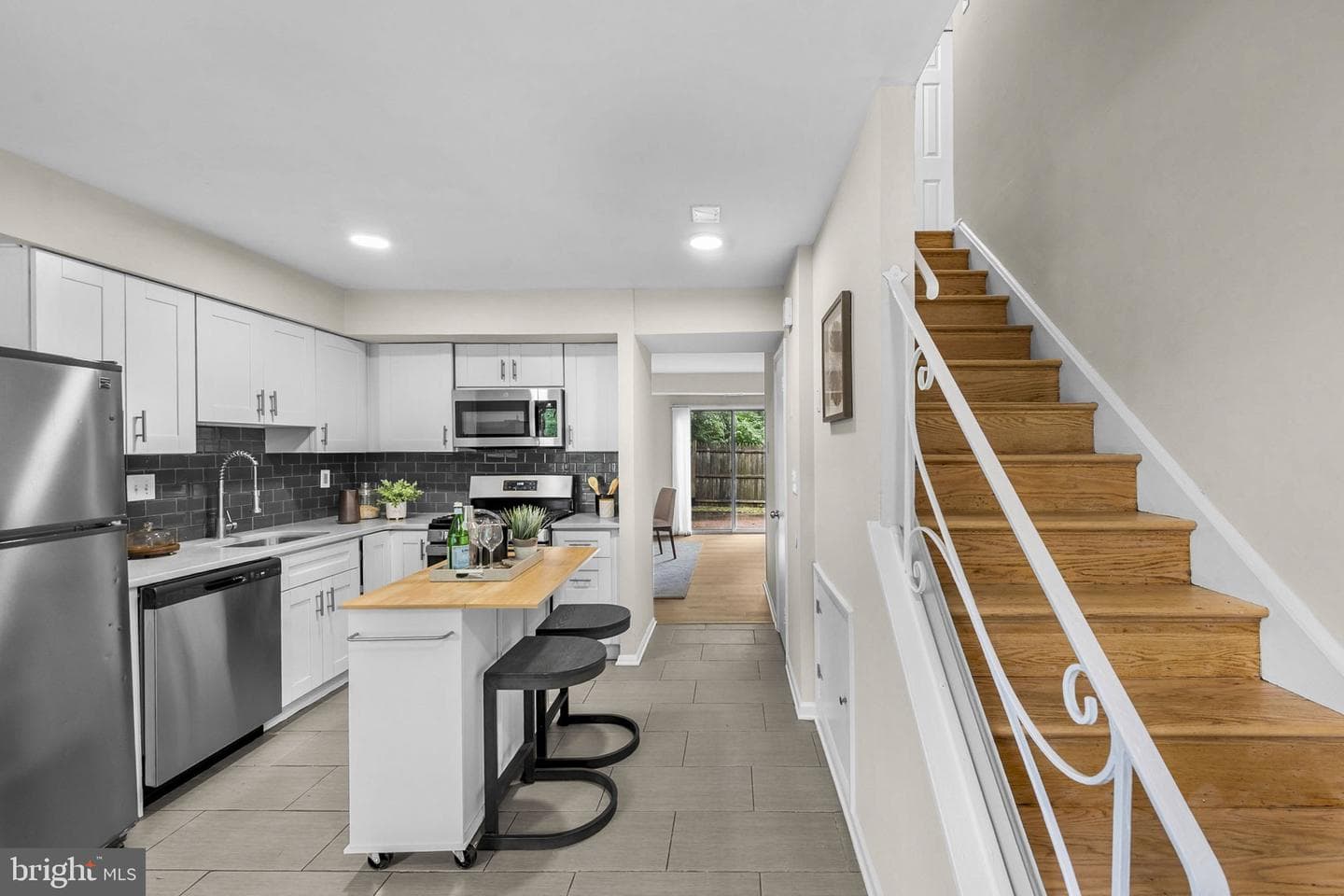 7608 Lotus Court photo 4