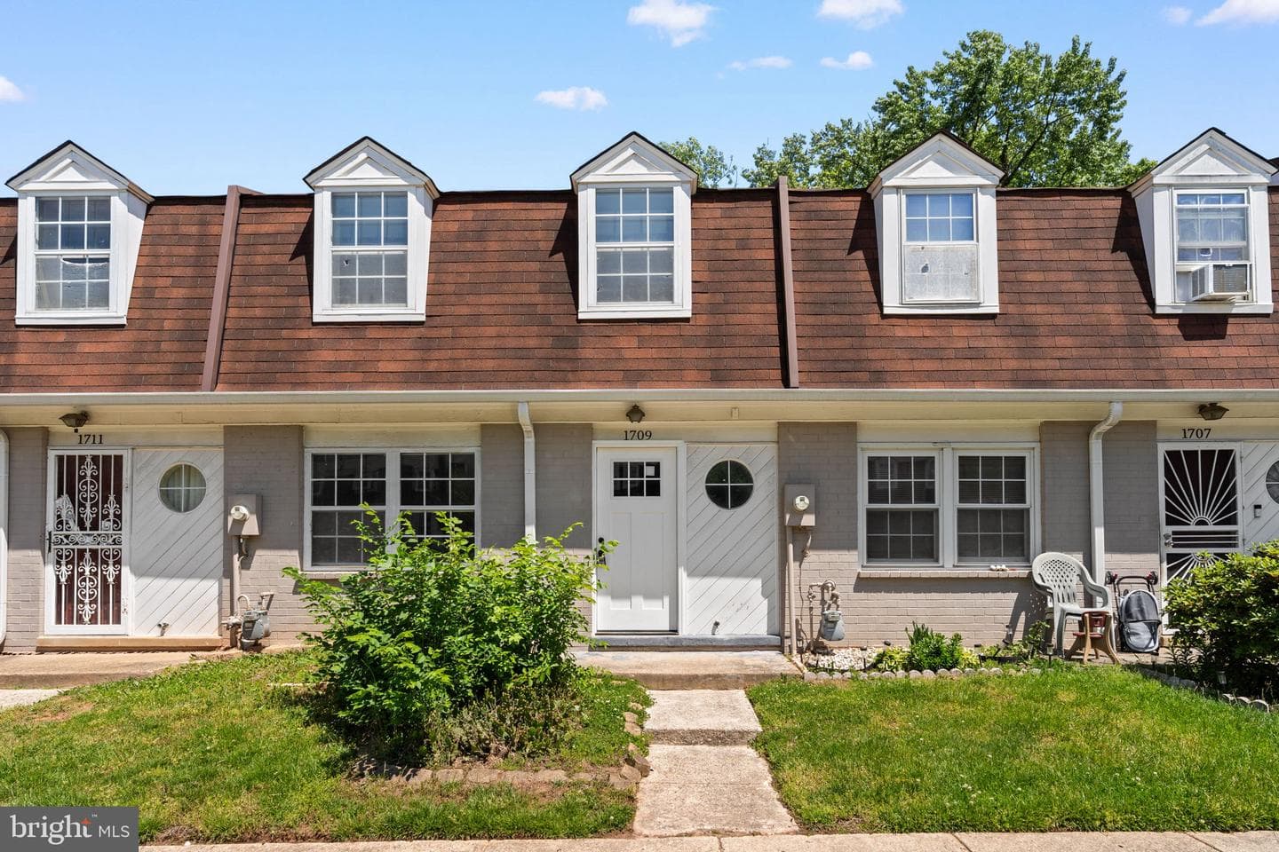 1709 Dutch Village Drive #m-394, Landover