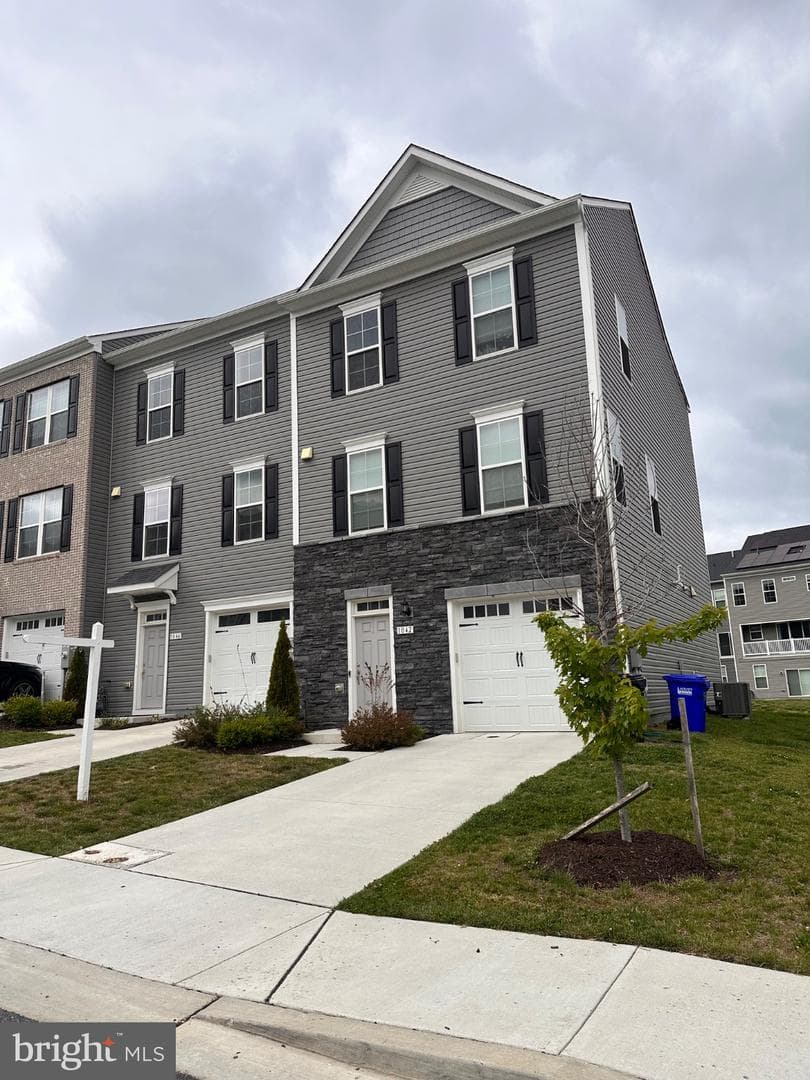 1042 Highpoint Trl, Laurel