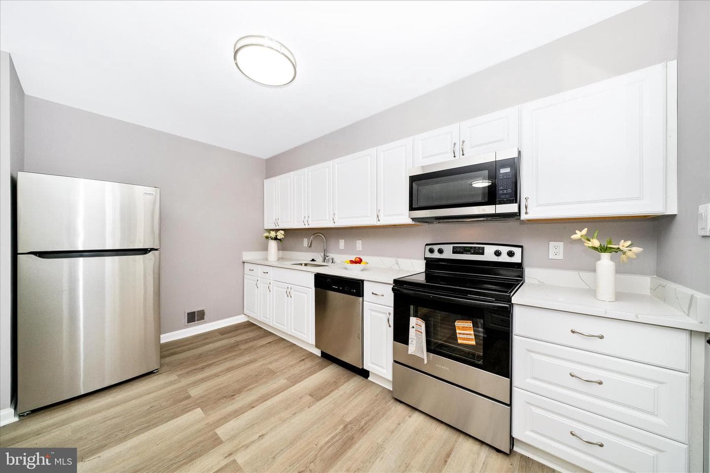 2702 Kenton Place photo 18