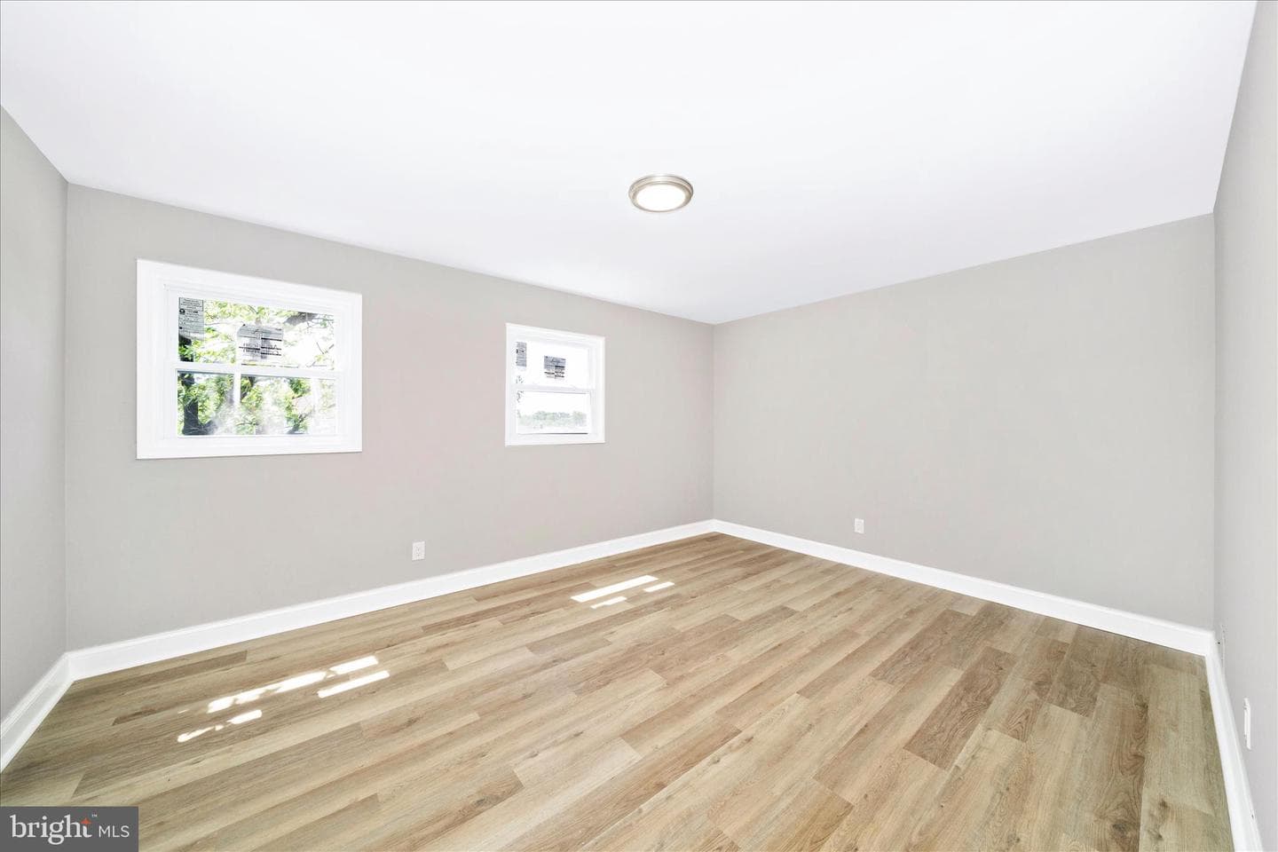 2702 Kenton Place photo 24