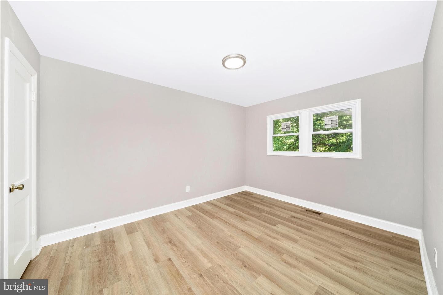 2702 Kenton Place photo 28