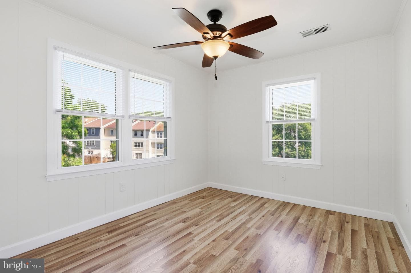 201 Castleton Place photo 14