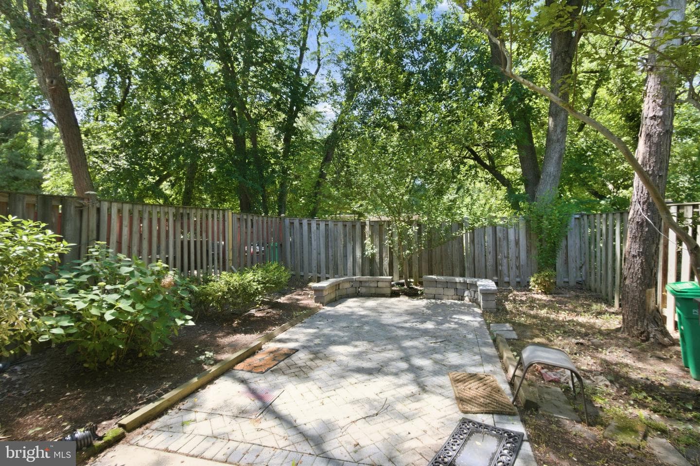 201 Castleton Place photo 34