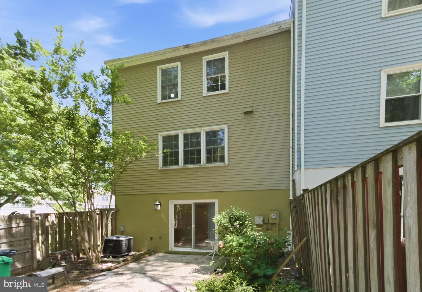 201 Castleton Place photo 36
